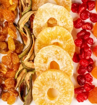 frutas deshidratadas en deshidratador de alimentos electrico